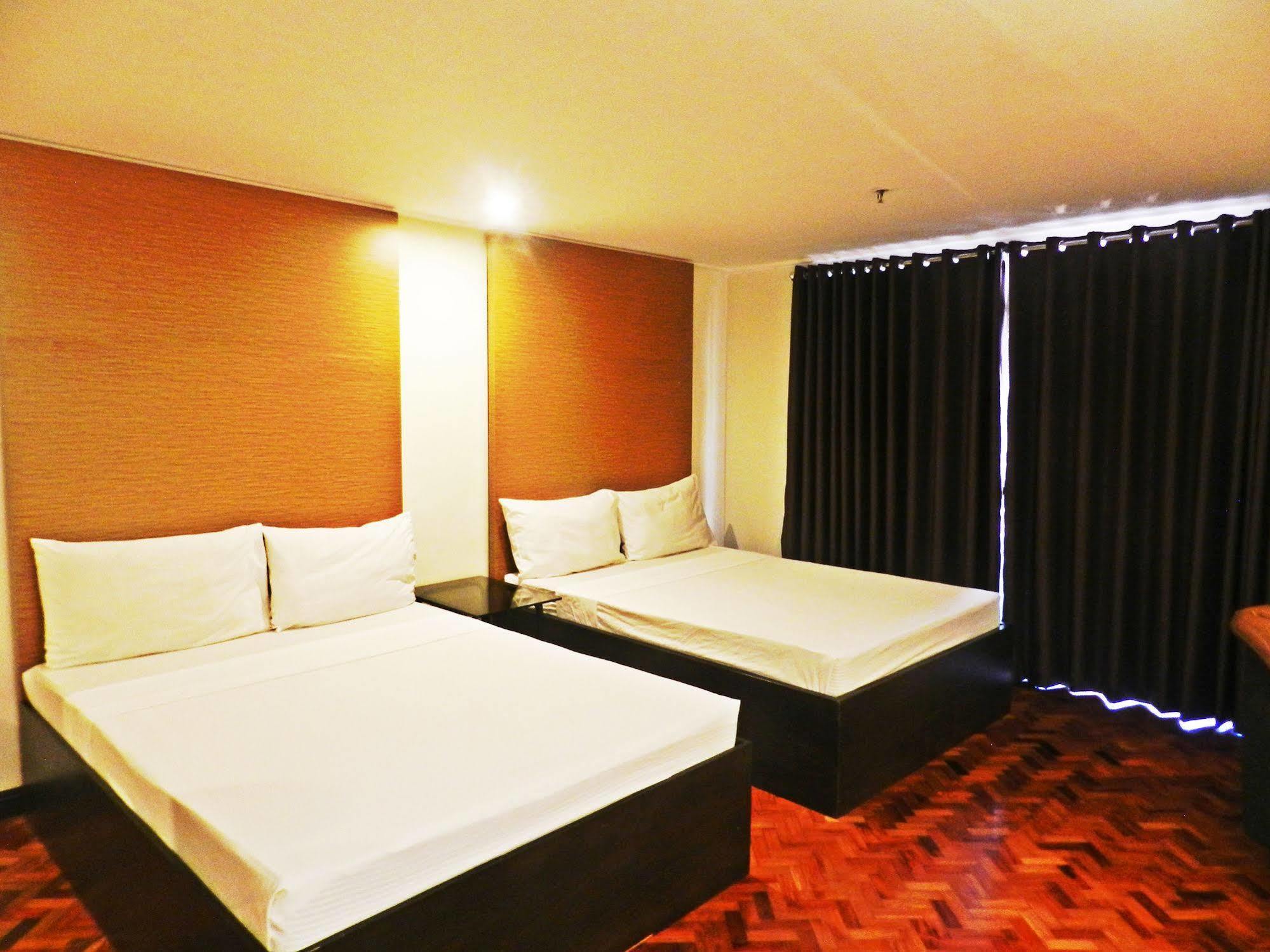 Salcedo Suites Makati City Esterno foto