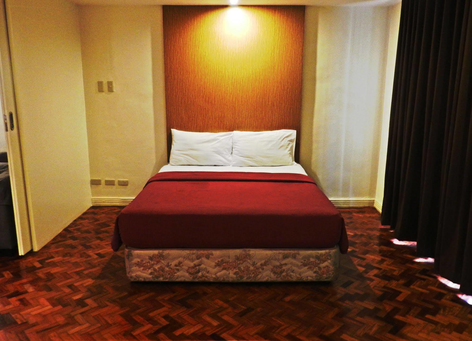 Salcedo Suites Makati City Esterno foto