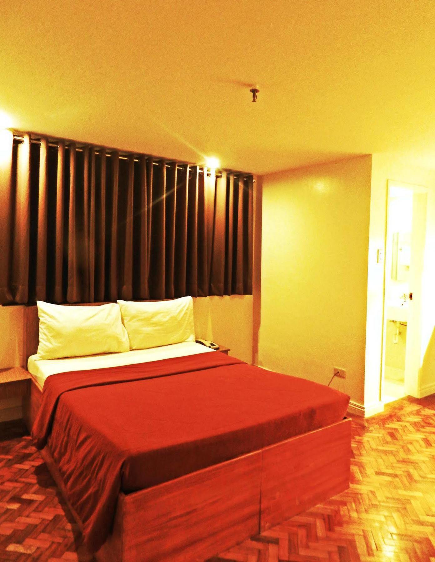 Salcedo Suites Makati City Esterno foto