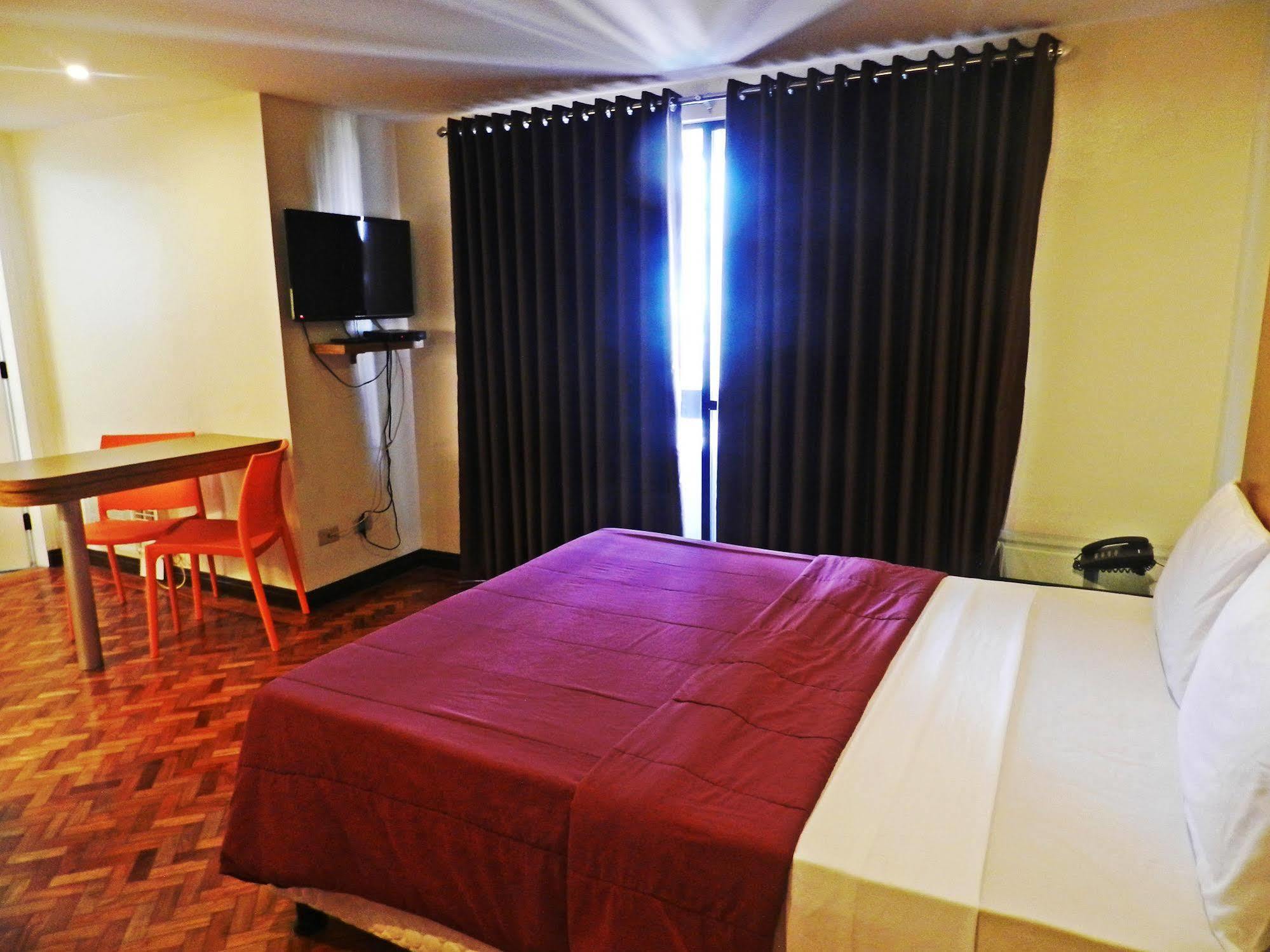 Salcedo Suites Makati City Esterno foto