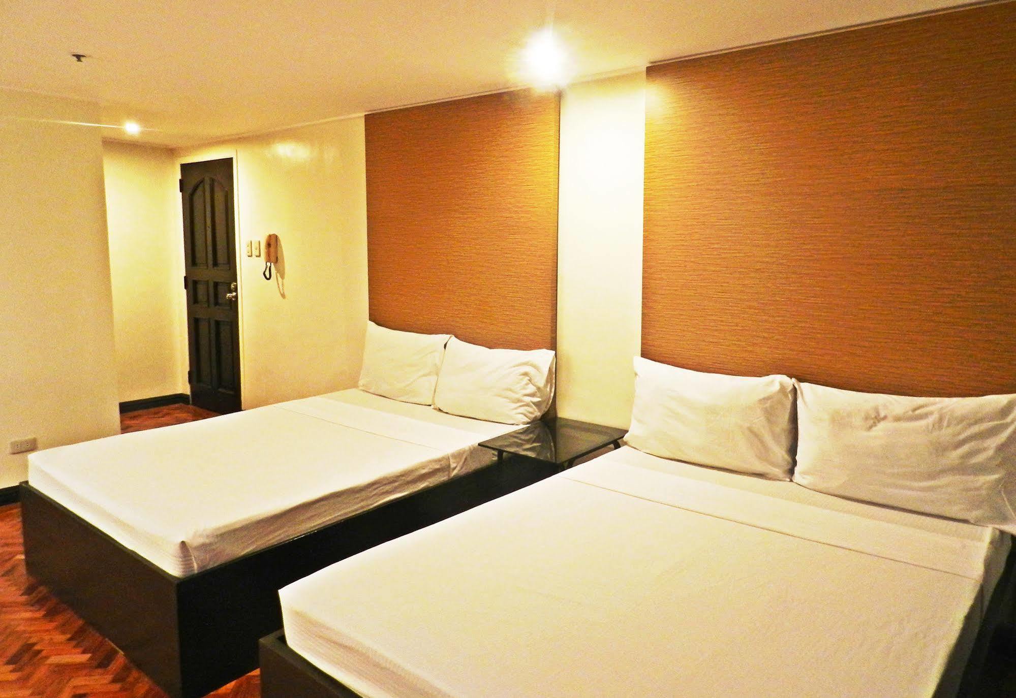 Salcedo Suites Makati City Esterno foto