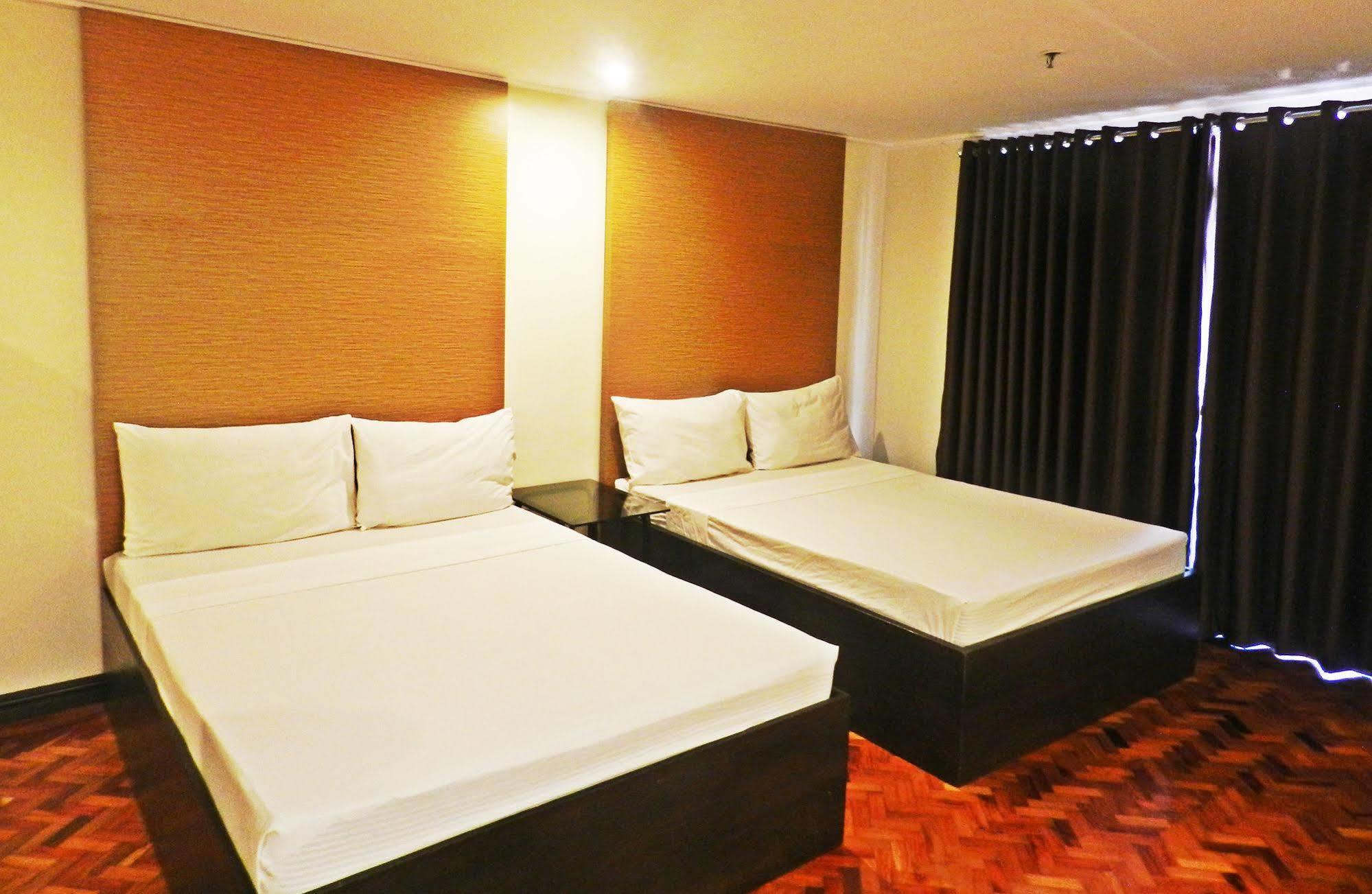 Salcedo Suites Makati City Esterno foto