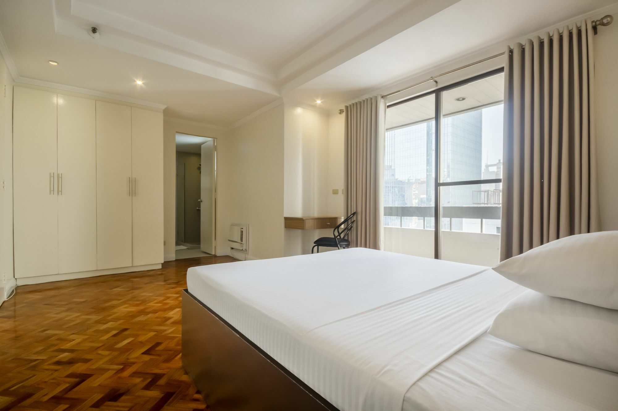 Salcedo Suites Makati City Esterno foto